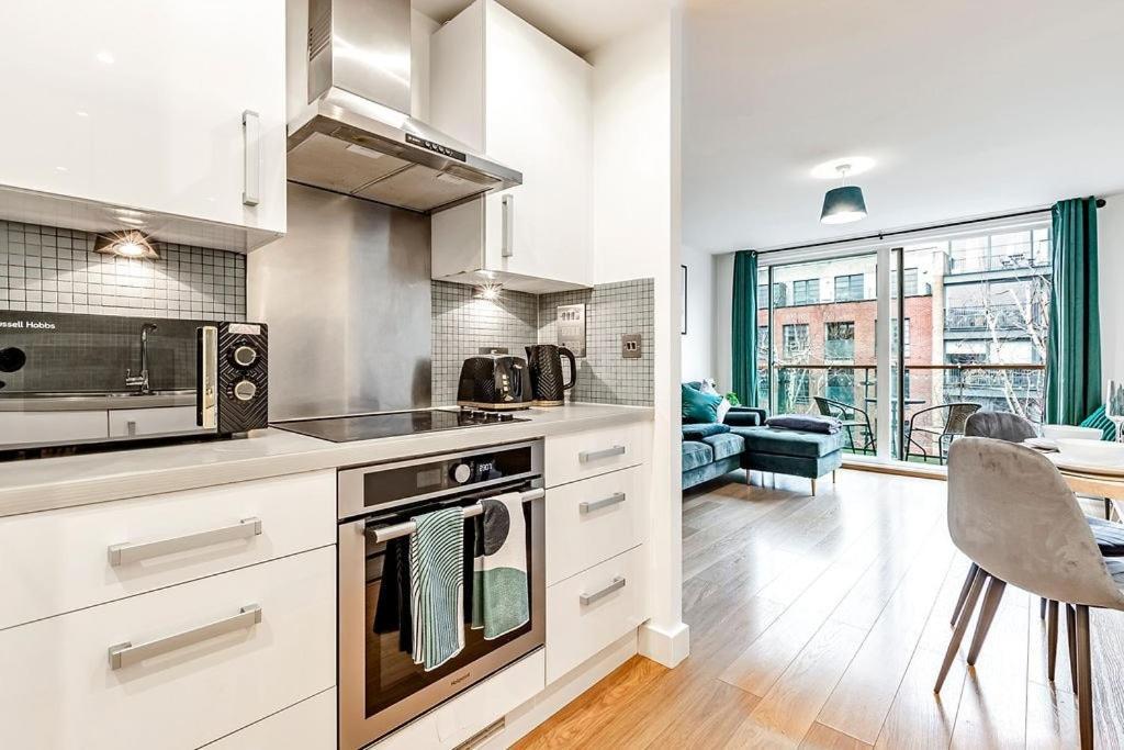 Apartament Stylish With Free Parking And Canal Views Londra